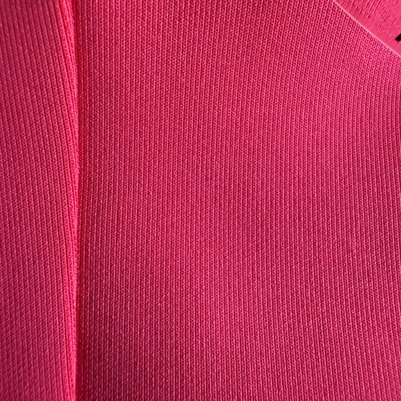 Red Polyester Garment - Picture 3 of 9